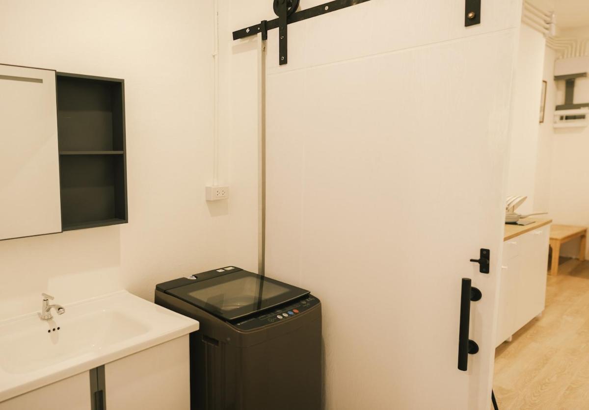 Center Newly Renovate 2br King Size Bed Appartement Bangkok